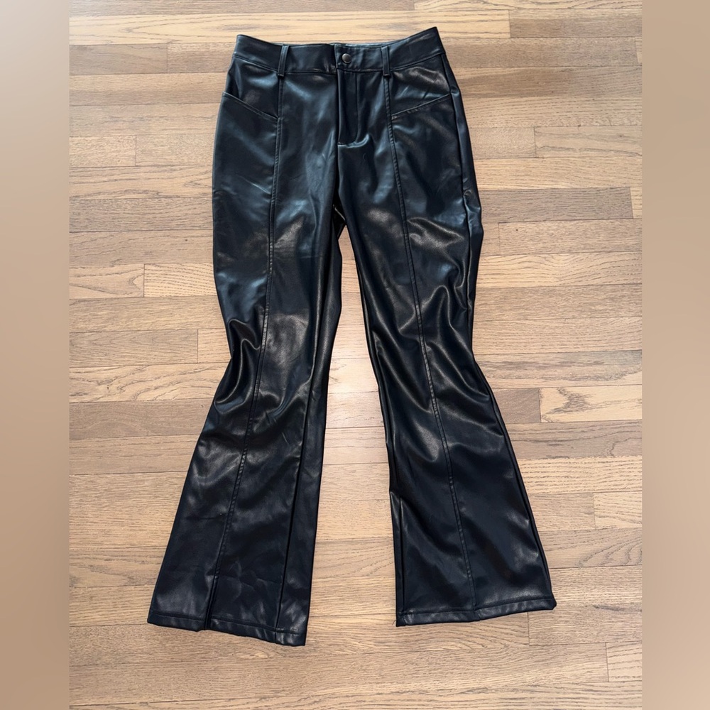 VILIGO Black Faux Leather Stretchy Pants Women’s Size M